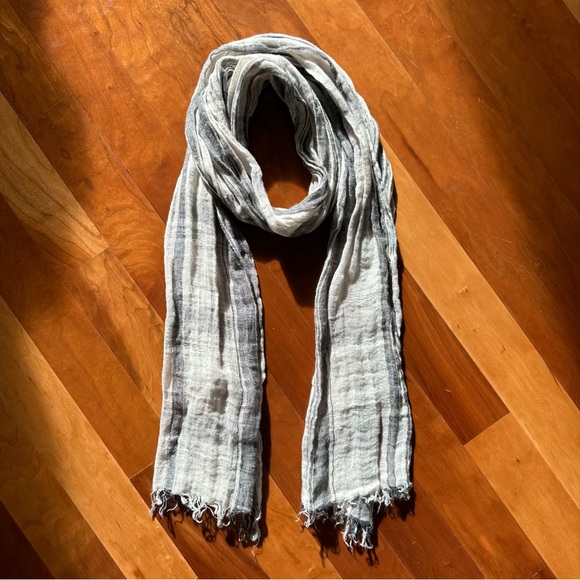 (2 for $30) Striped Linen scarf - Picture 2 of 4